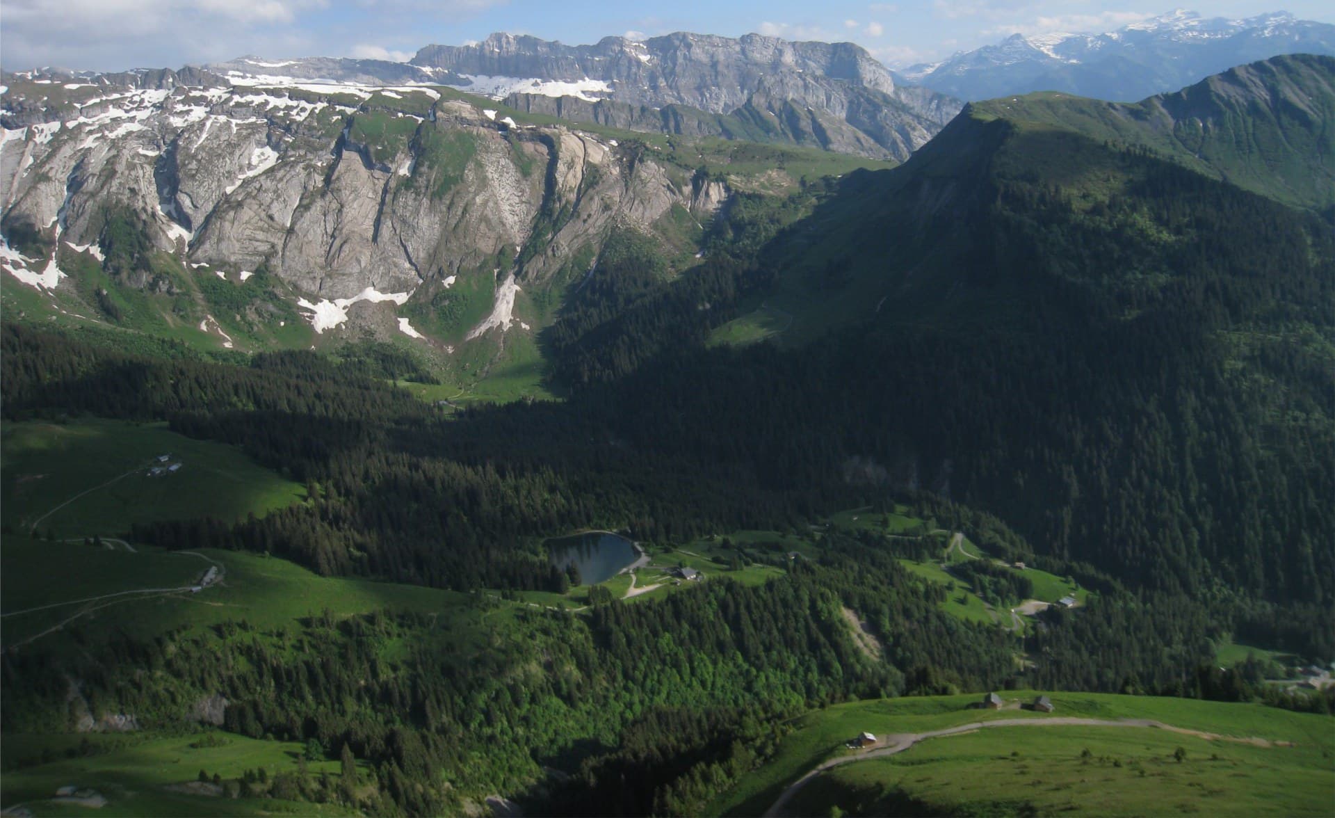 Image du restaurant et de la montagne